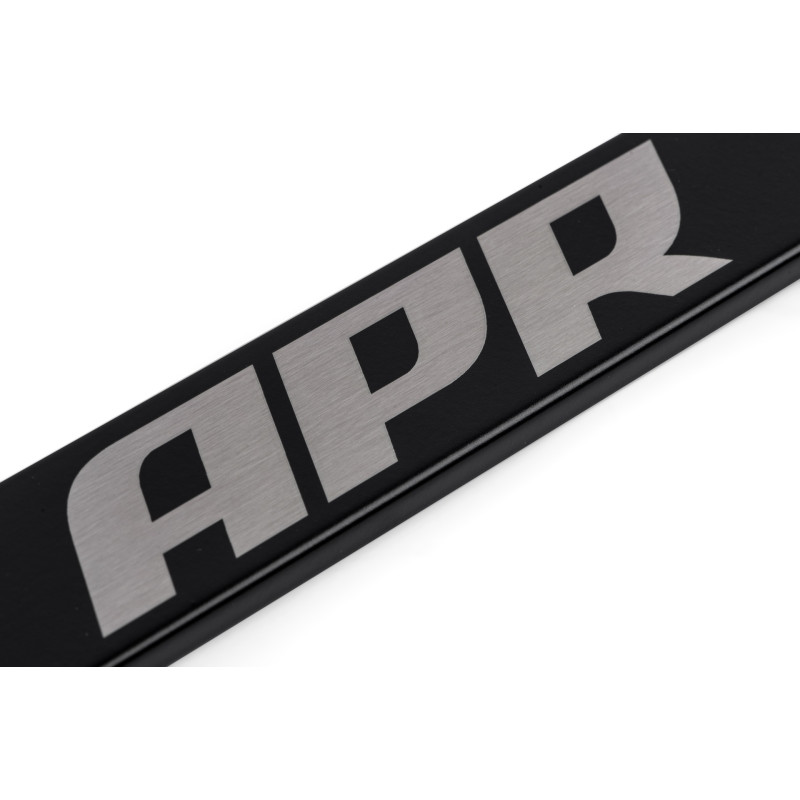 Cadre de plaque APR – Épais, Noir avec cache vis