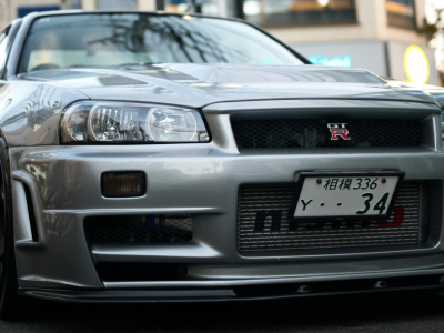 Nissan Skyline GT-R R34 : L'Icône du JDM et de la Culture Pop